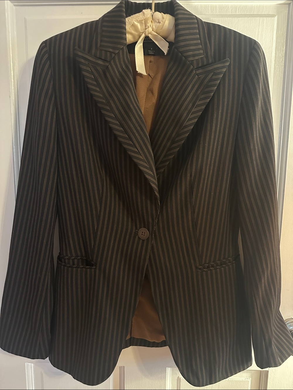 Jones New York Collection Women’s Pinstripe Blazer - Gold lining